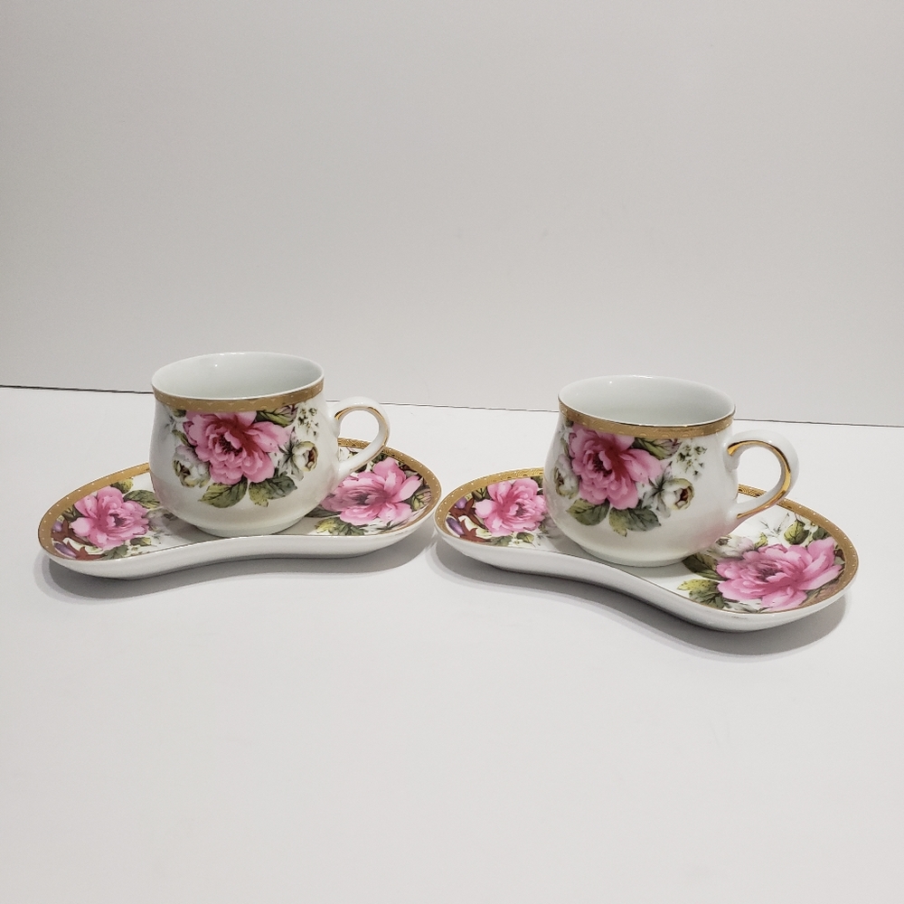 Imperial Fine China Woodstock England Design Tea Cups and Saucers